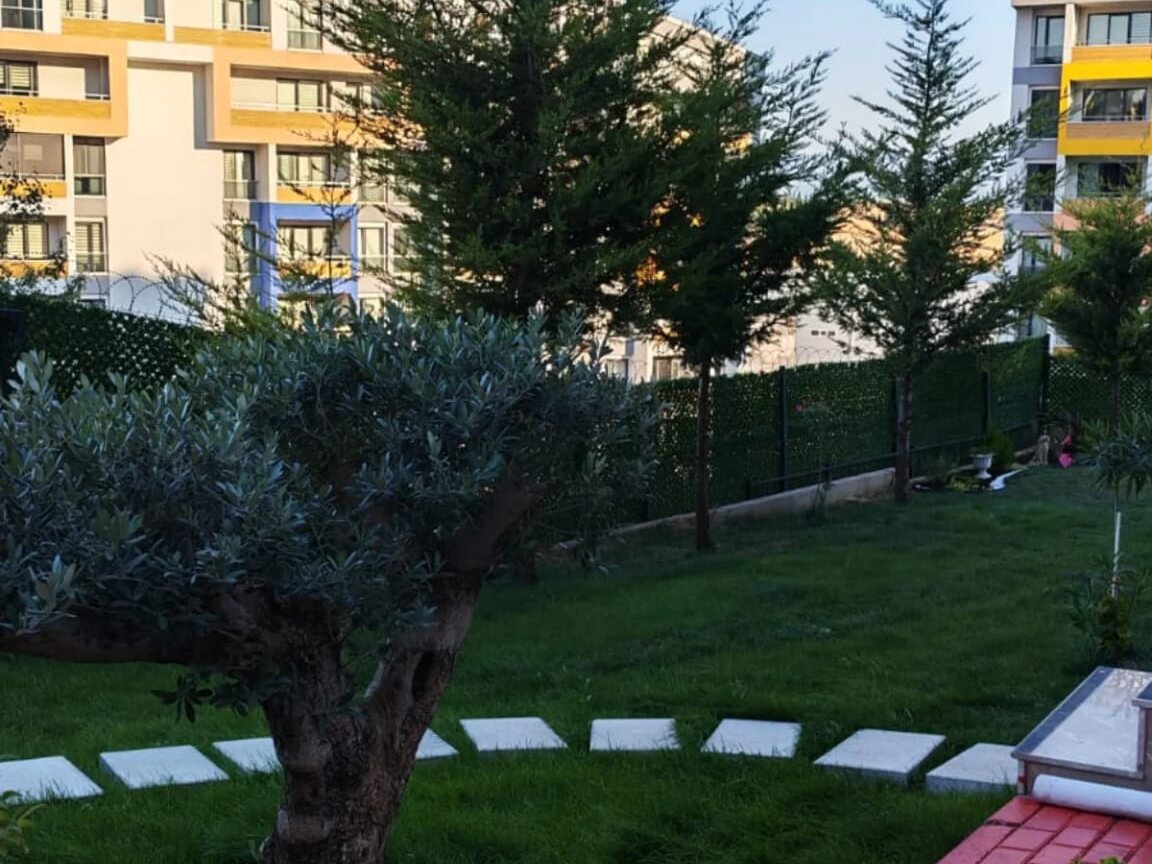 Bahçe Manzarası